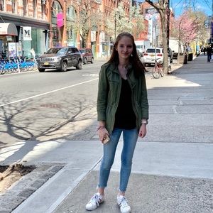 Meet your Posher, Anna